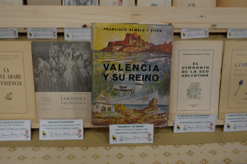 nauguración de la exposición de Almela i Vives en Na Jordana